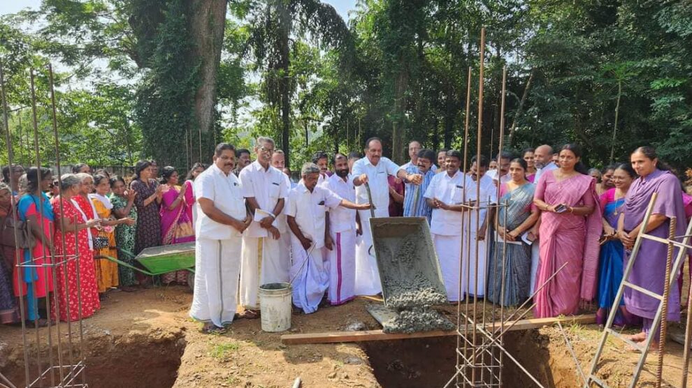 കോടനാട് ഗവൺമെൻറ് ലോവർ പ്രൈമറി സ്കൂളിലെ പുതിയ ബ്ലോക്കിന്റെ നിർമ്മാണത്തിനായി എംപി ഫണ്ടിൽ നിന്നും നടത്തിയ പണികളുടെ ഉദ്ഘാടനം.